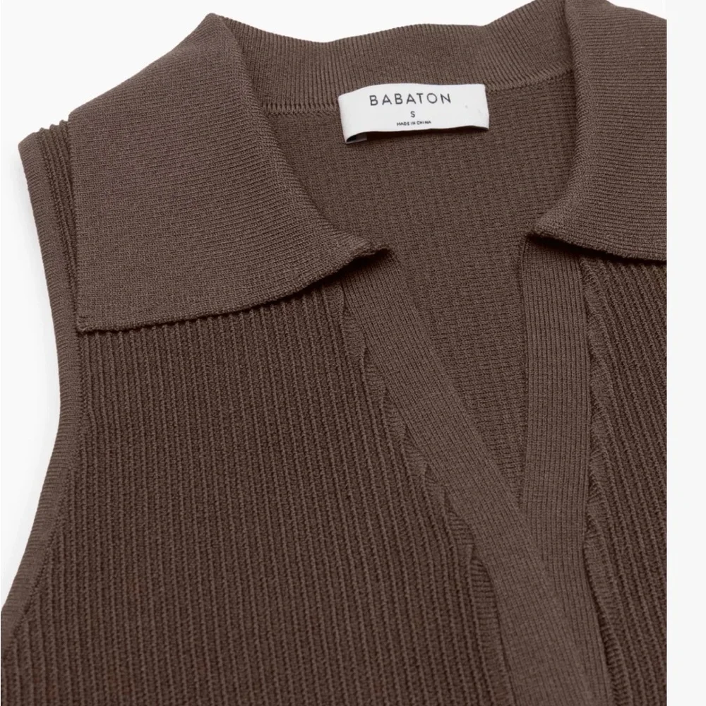Aritzia Babaton Sculpt Knit Polo Top - Picture 2 of 11
